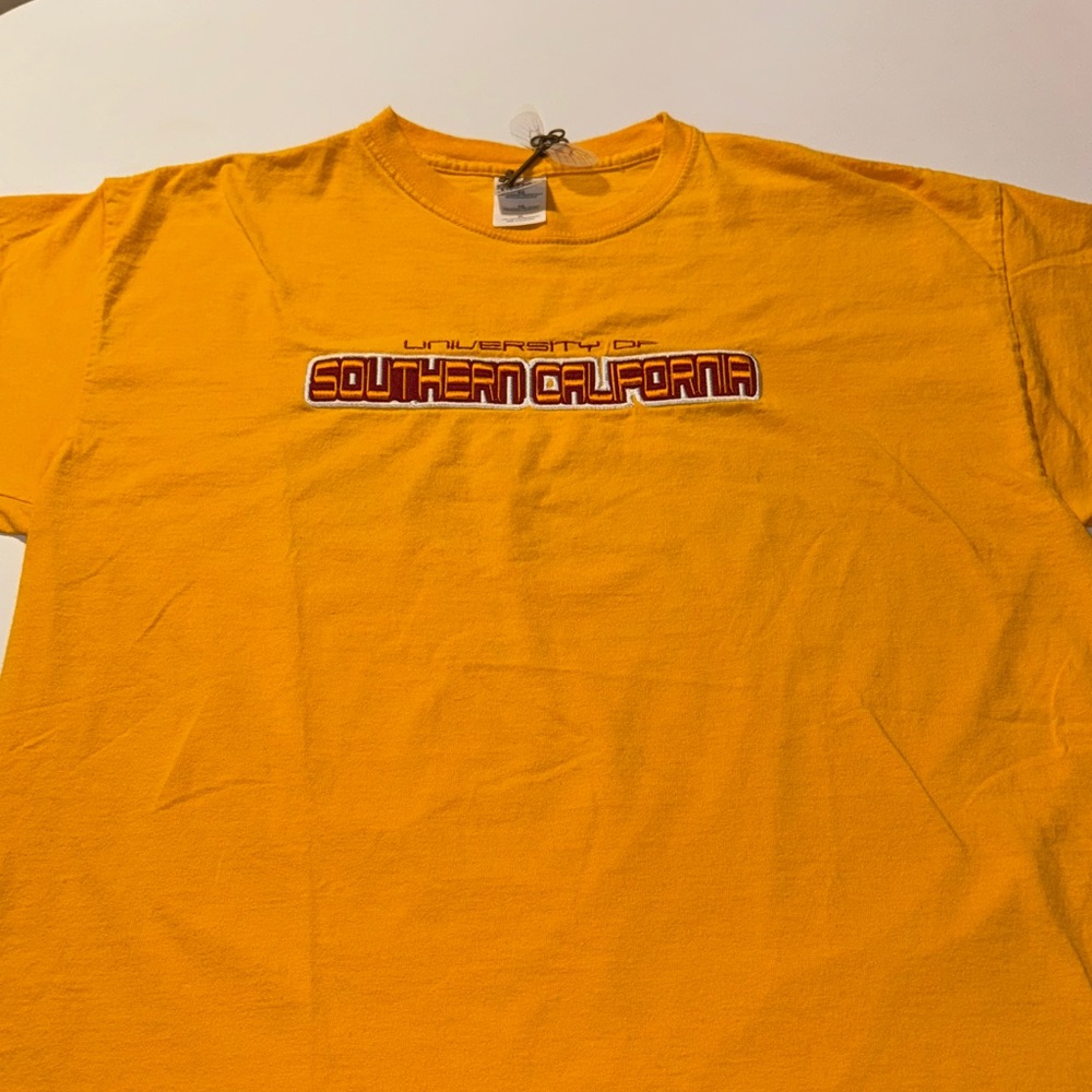 Vintage University of‎ Southern California T-Shirt on a Gildan Blue Bar tag!